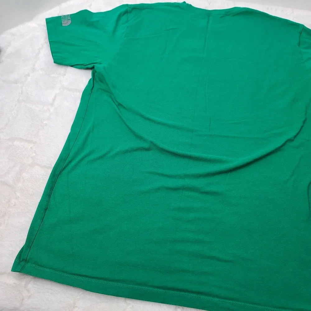 The North Face Men's Large T-Shirt 